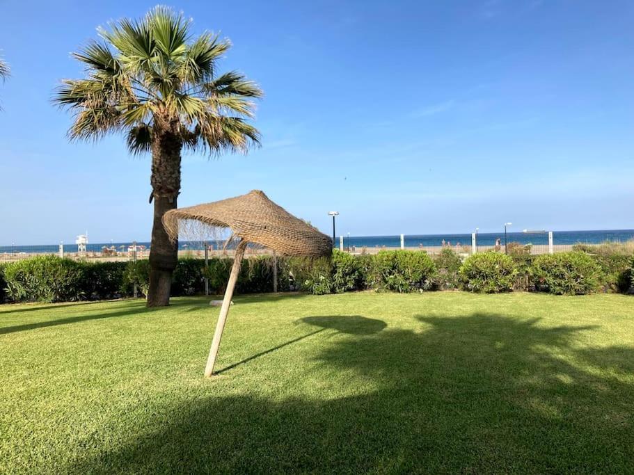 Atico Con Vistas Al Mar En Primera Linea De Playa Vera Bagian luar foto